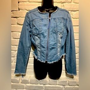 Highline Jean Jacket size medium light wash semi cropped